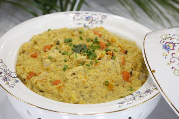 鸡肉小米稠饭